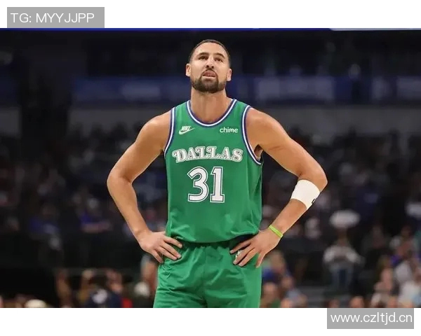 比肩而事！美媒晒汤普森兄弟赛季多项数据：基本一致