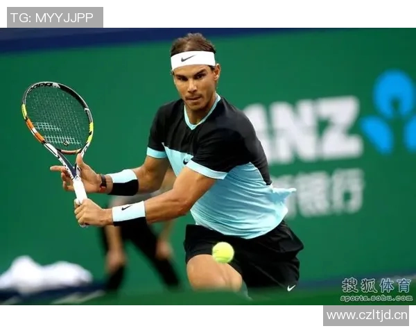 手舞足蹈！斯图尔特强攻打进加罚 和队友激情庆祝